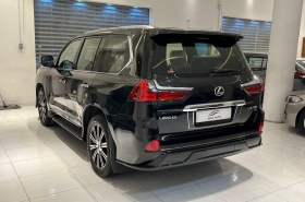 Lexus - LX 570S